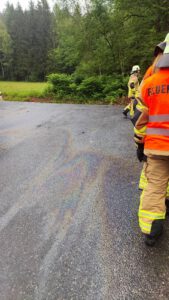 Einsatz Ölspur bei Klinglmühle