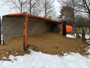 Einsatz „Umgekippter LKW“